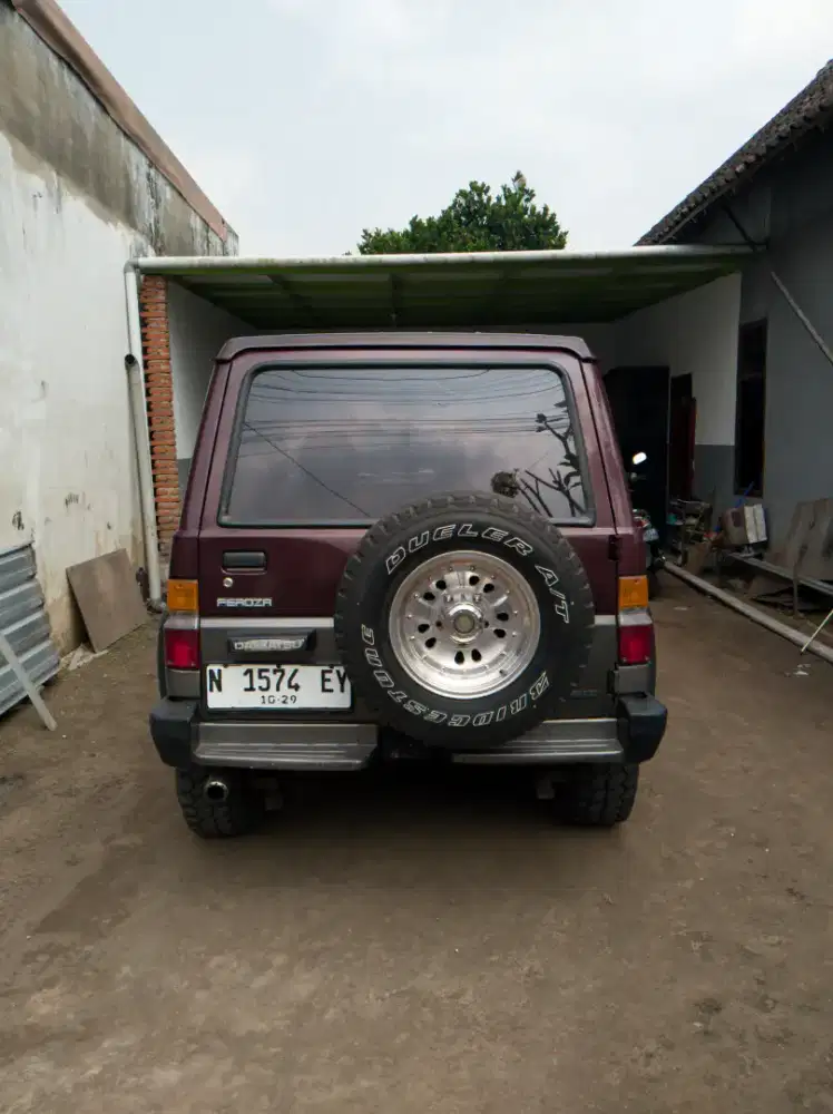 Daihatsu Feroza SE