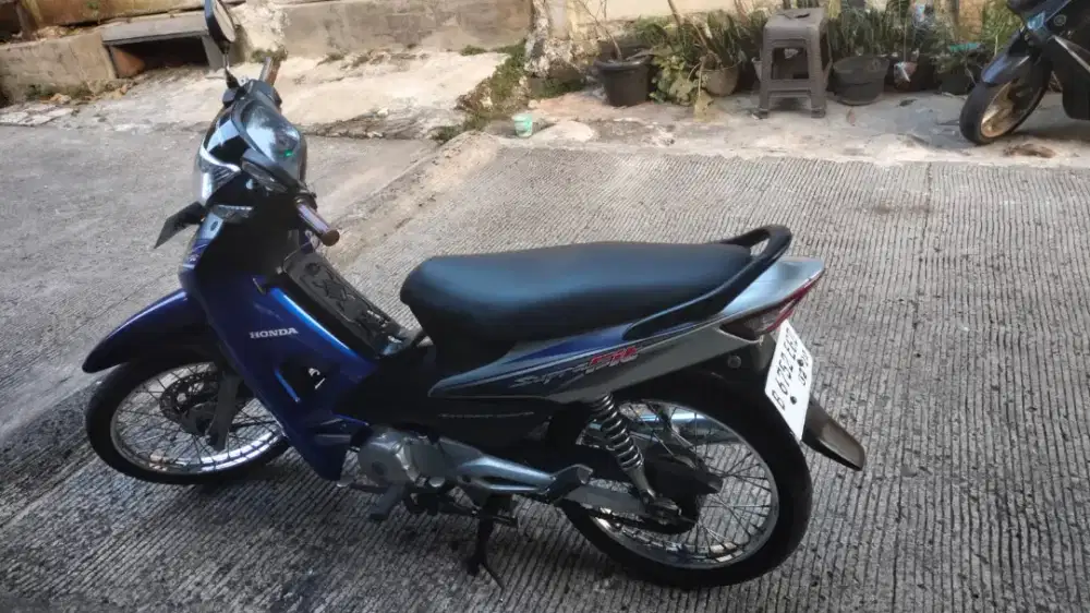 Honda Supra Fit New 2006 penggemar plat Depok