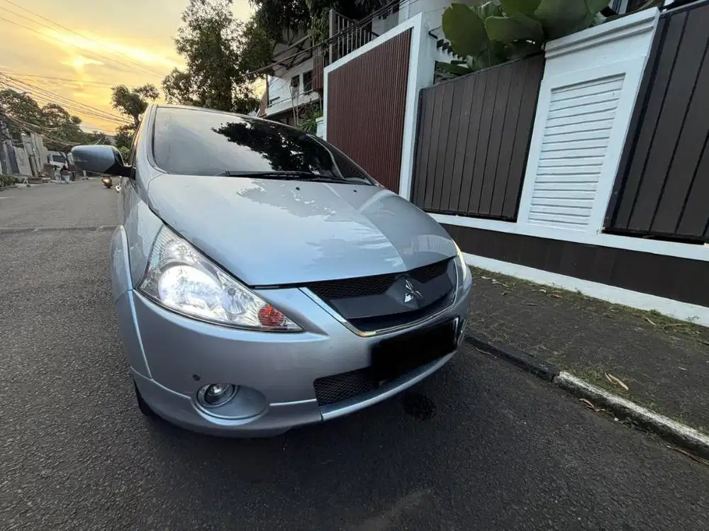 Mitsubishi Grandis GT 2.4 Mivec