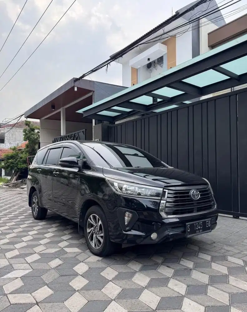 Innova 2.4 G Diesel Facelift LOW KM!!!