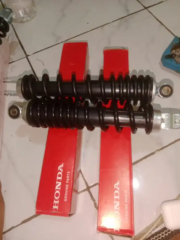 SHOCKBREAKER BELAKANG HONDA