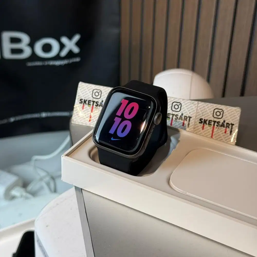 Apple Watch Series 5 40mm iBox Spacegray iwatch Battery Health 88%