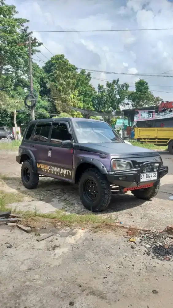 Escudo sidicick 1996
