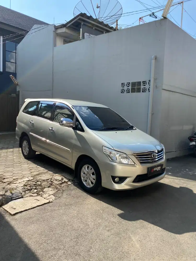 innova diesel g 2012 matic