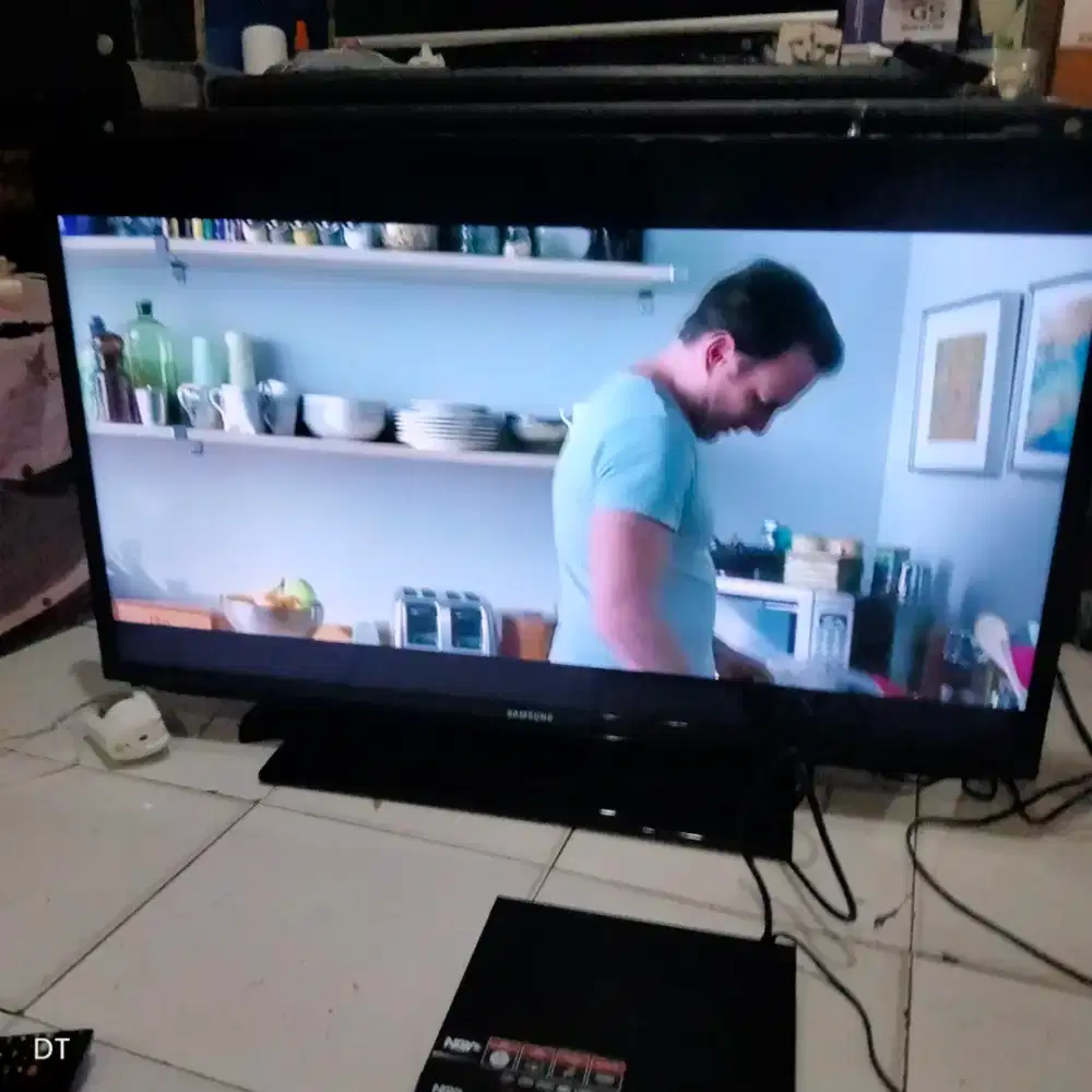 Tv led samsung 40in dab lg 22 in analog normal, borong semua ada BONUS