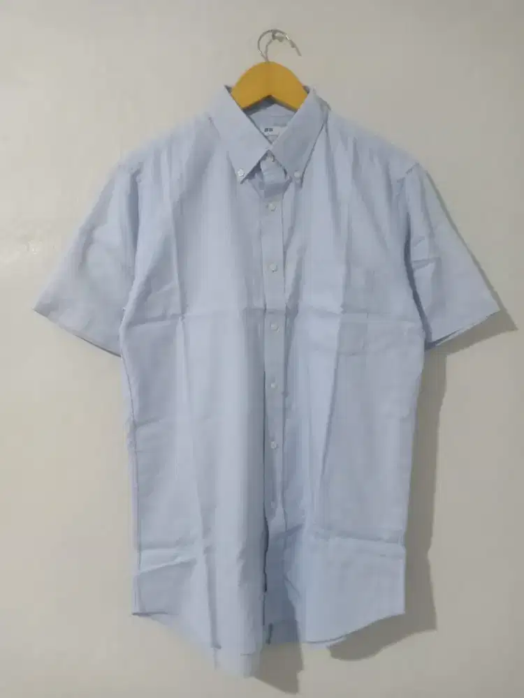 Kemeja Uniqlo Size L Slim