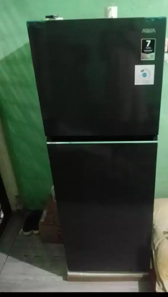 Kulkas aqua baru