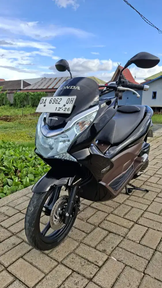 Djual honda pcx 125 tahilan cbu awal tahun 2011 srt lngkp.hidup