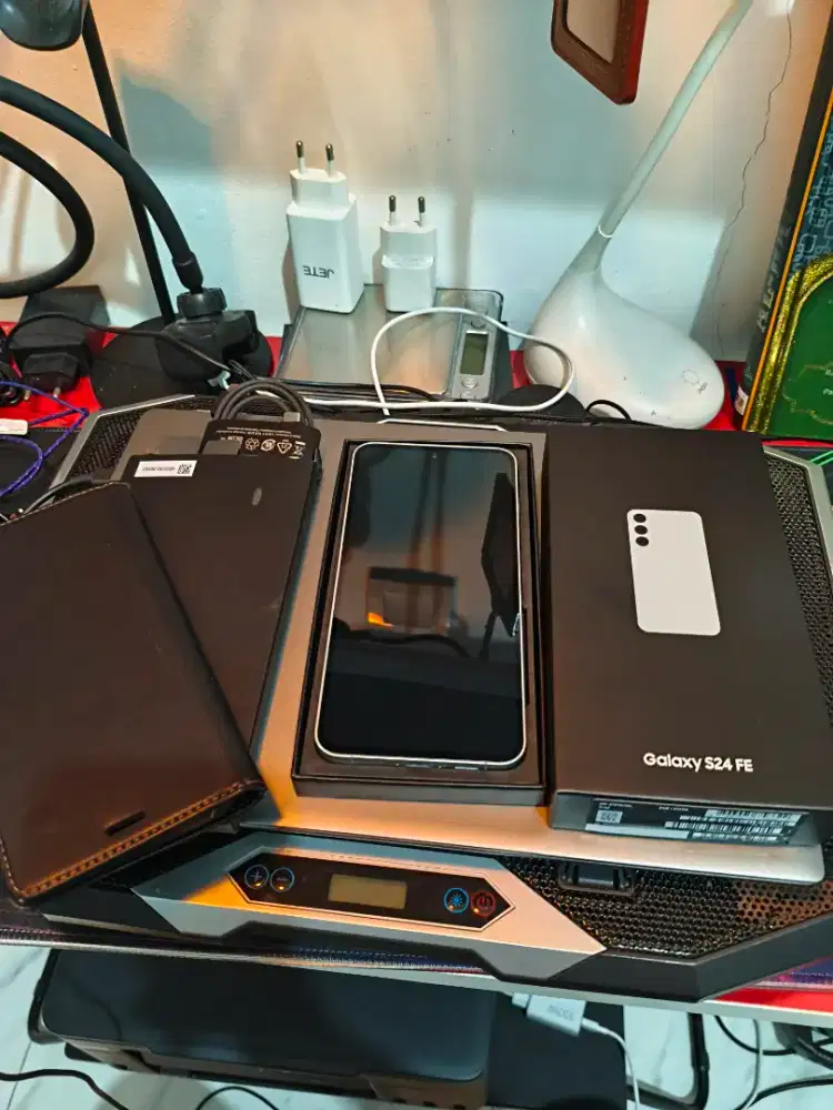 Samsung galaxy S24 FE 256GB/8GB mulus