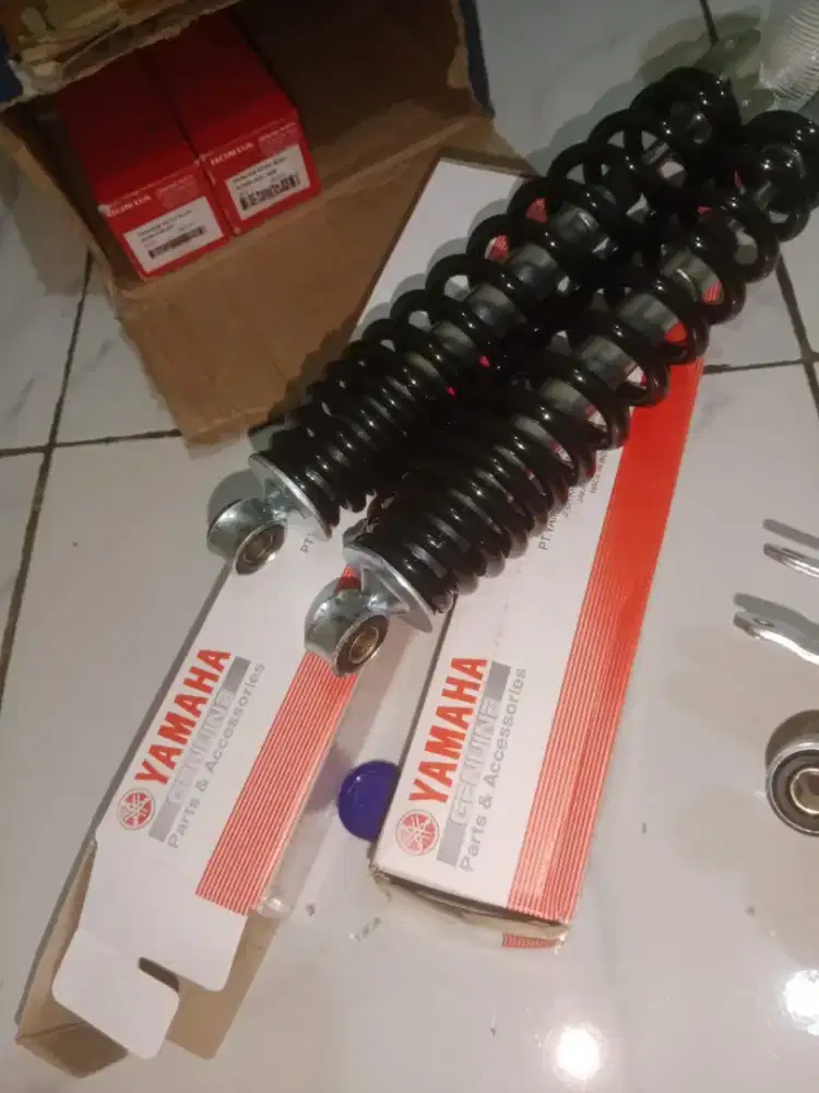 Shockbreaker belakang Yamaha