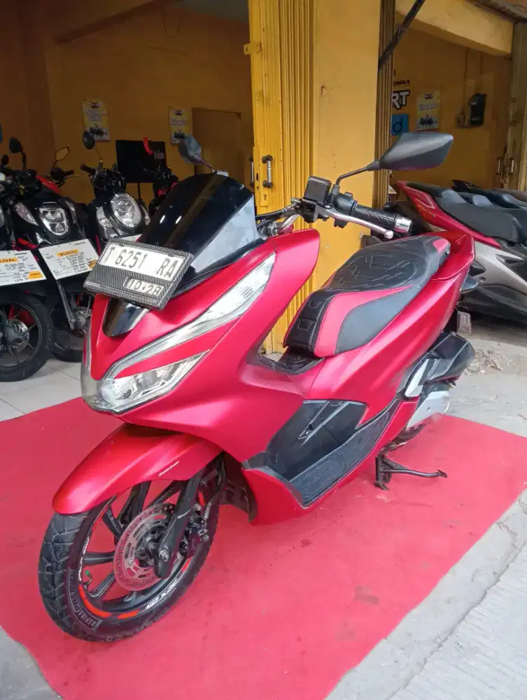 H. NEW PCX 150 CBS