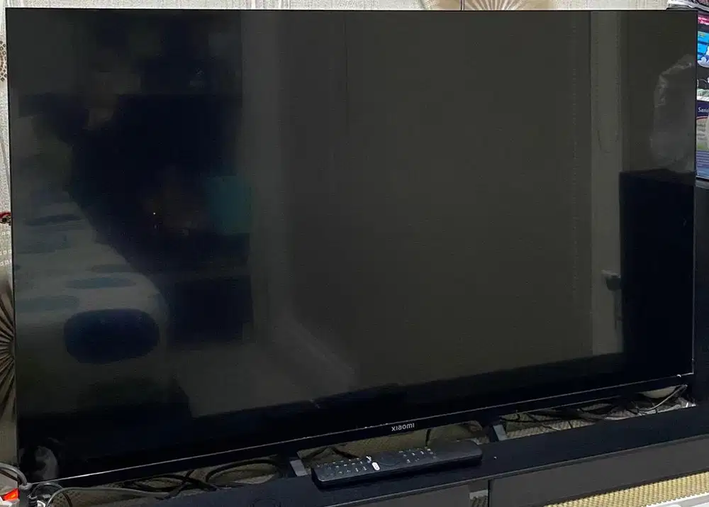 Xiaomi TV A2 43 Layar Rusak Mati, Suara masih ada