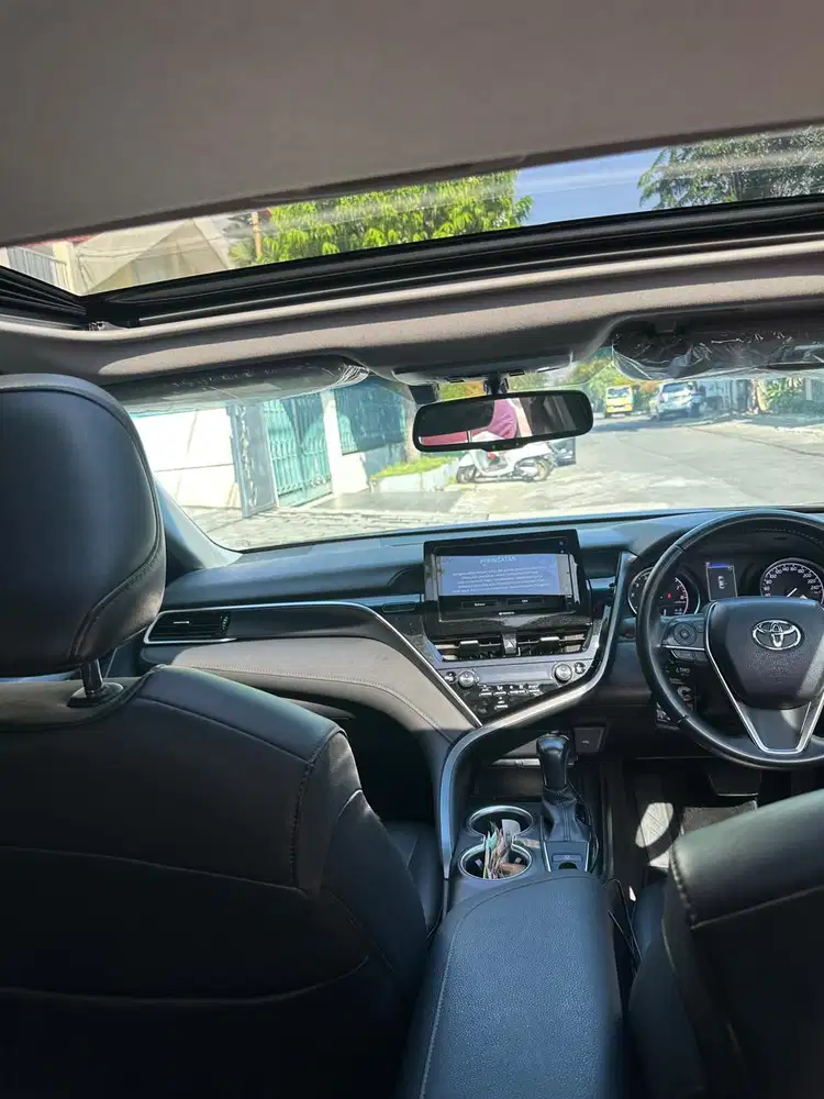 Toyota Camry 2023 Bensin