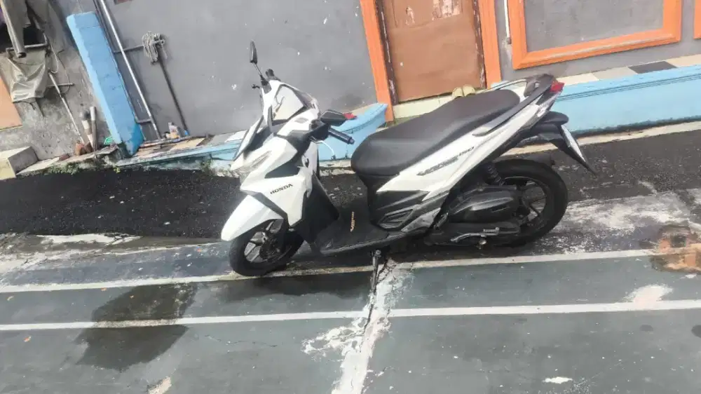 VARIO LED OLD 150CC PUTIH SS KOMPLIT ORISINIL