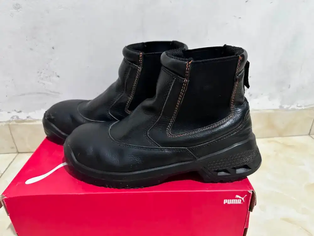 Preloved sepatu safty