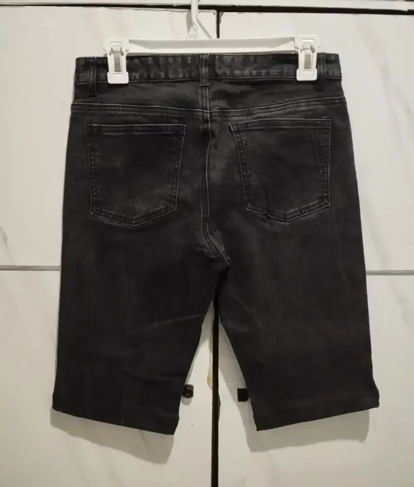 Pendek jeans 8second