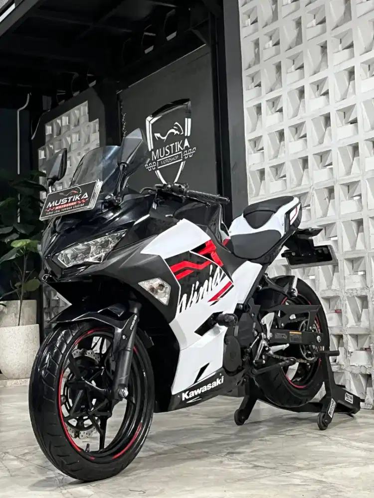 New Ninja 250 ABS Keyless 2019. KM 11rb. DANNY Mustika Sulfat Malang