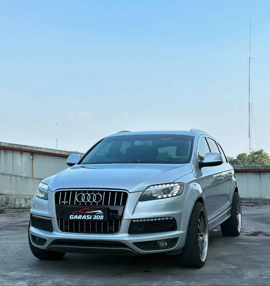 Audi Q7 3.0 TFSI AT 2013 Silver Kilometer 151rb pajak 12-2026
