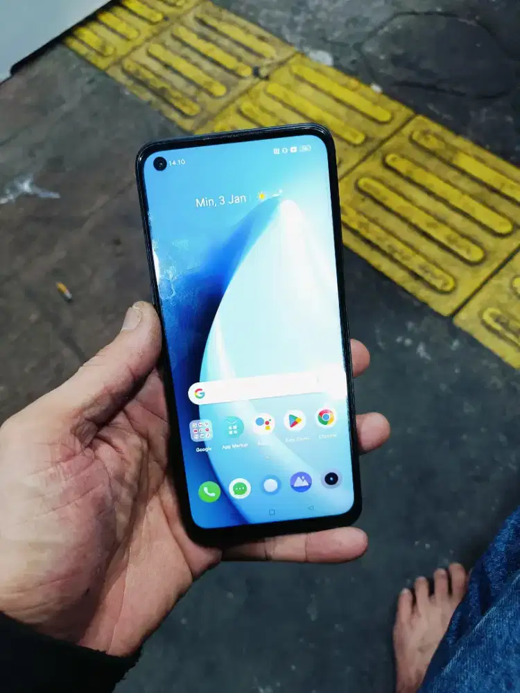 Realme 8.  5g ram 8/128 nfc