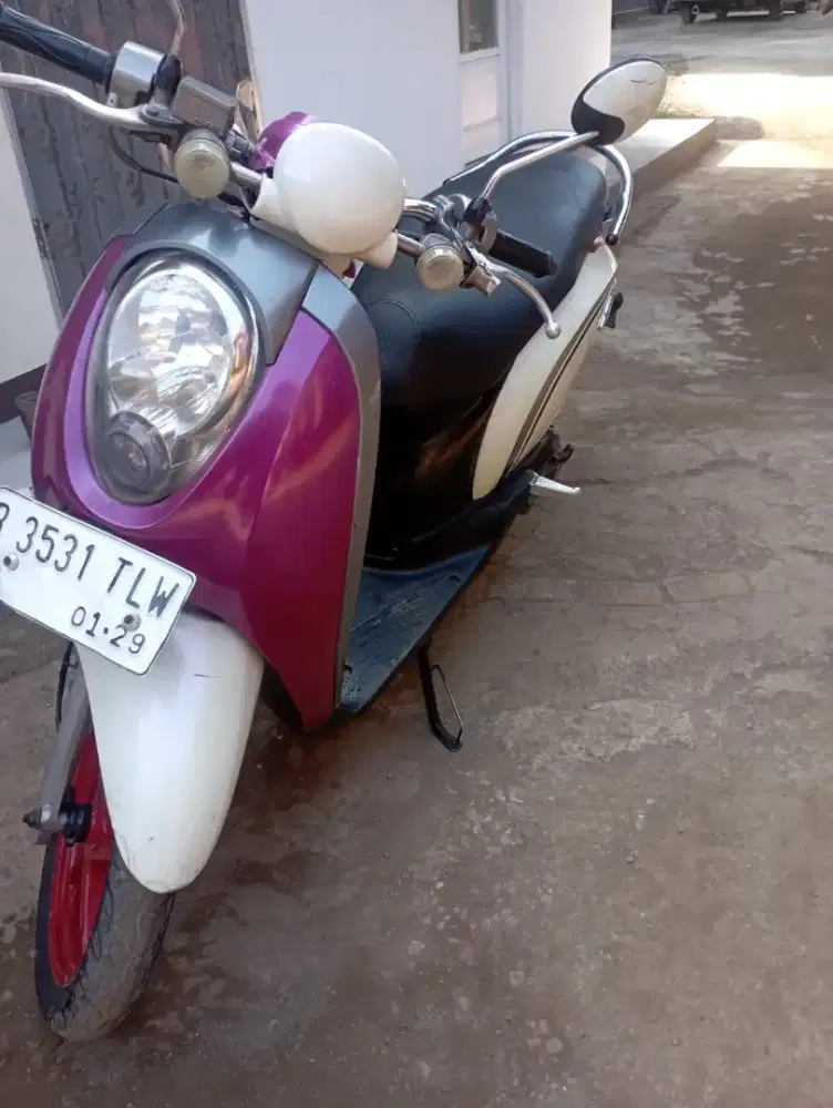 Honda Scoopy 2011 karbu