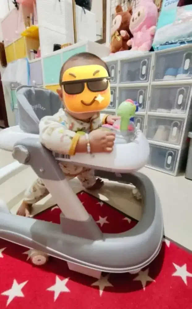 Baby walker warna abu2