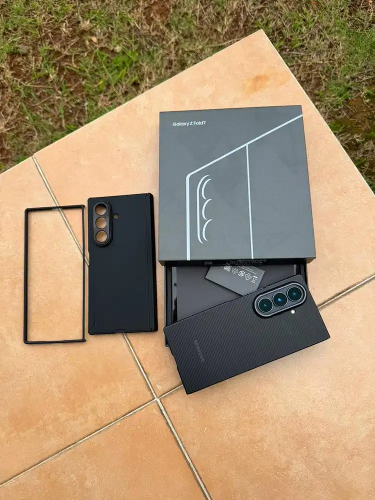 Samsung Z Fold 7 12/256gb SEIN garansi on NETT