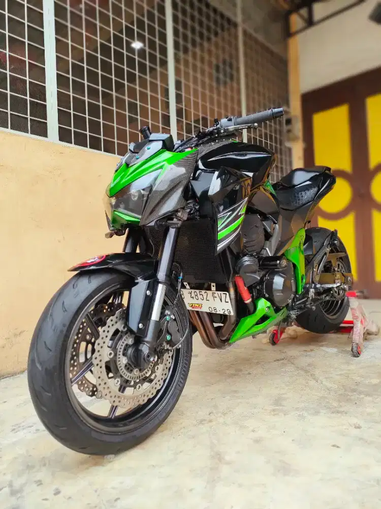 Kawasaki Z800 / Z 800 2014 ABS, Green Premium Metalic, Unit Mulus.