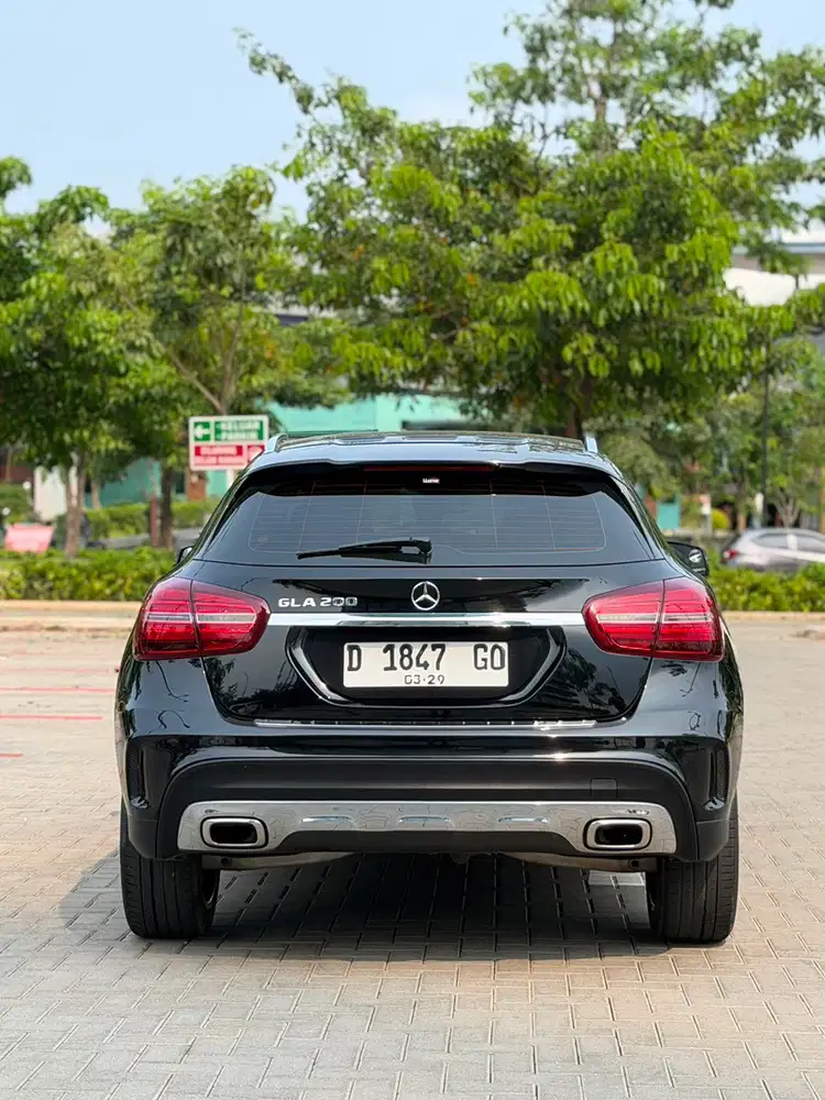 Mercedes-Benz GLA200 2018 Bensin