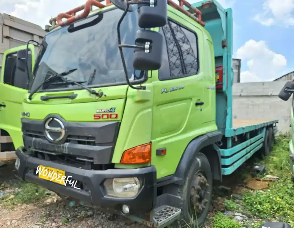 Hino Lohan 500  FL 235 JW Tronton 6×2  Bak 9.8mtr Ors  Bio Solar Fuso