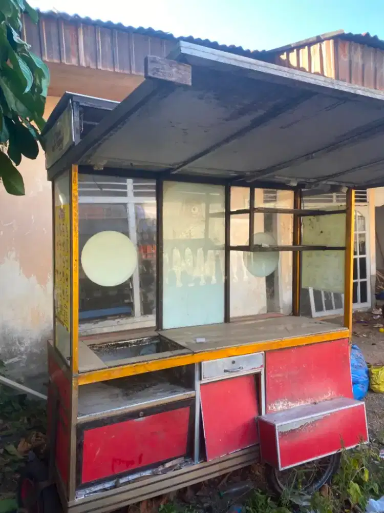 Di jual grobak kebab dll.