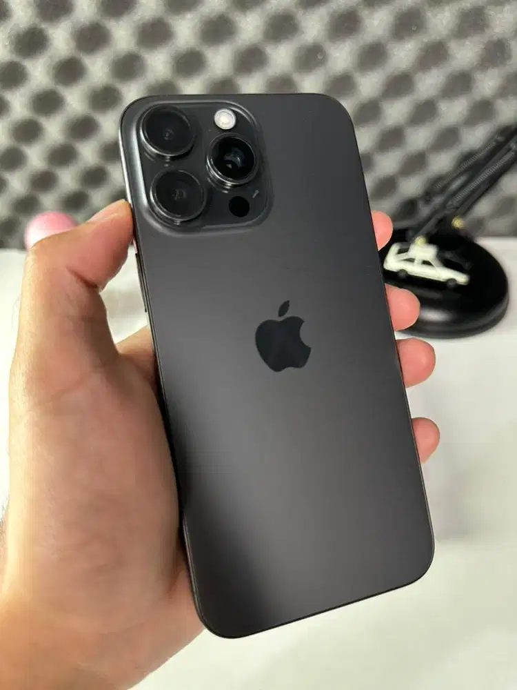 iPhone 15 Pro Max 256GB Black Titanium Ex iBox