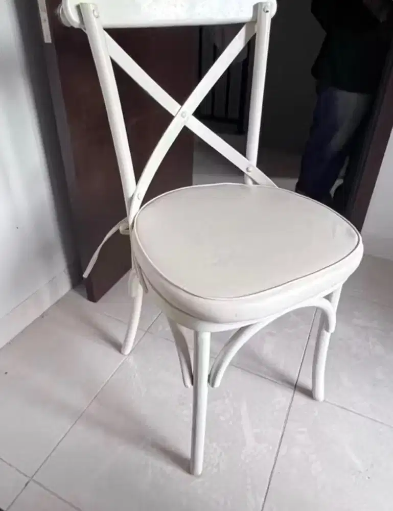 Cross Chair, kursi kayu, kursi tamu