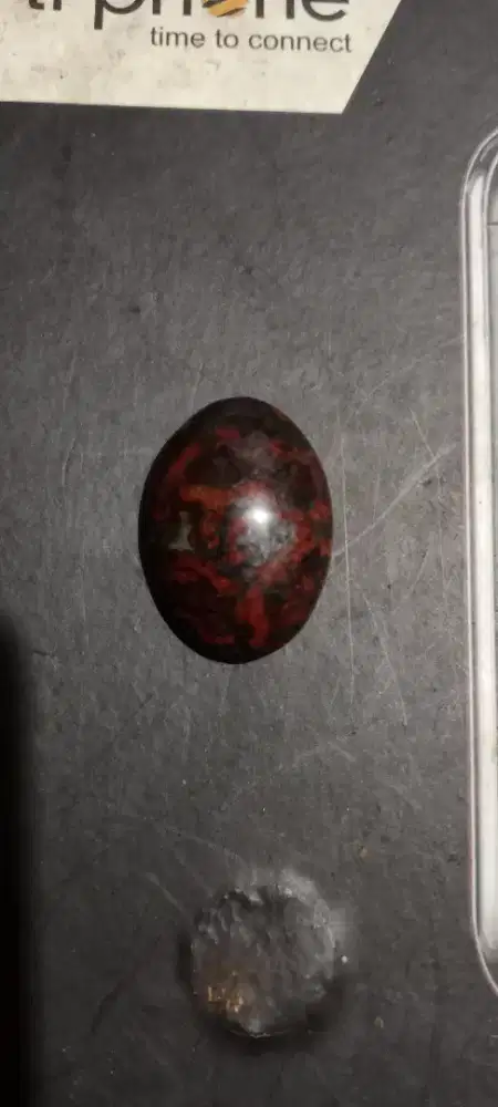 Batu badar besi merah