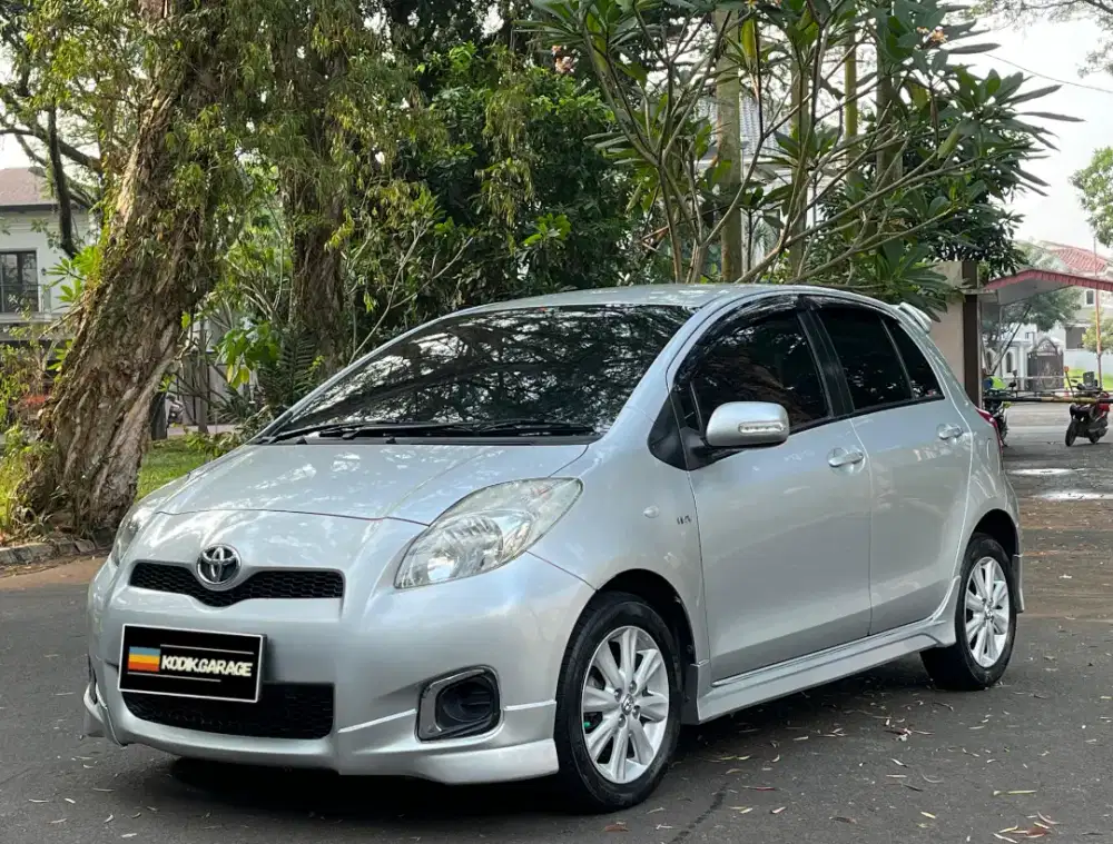 Toyota Yaris E Matic 2012 low kilometer 69rb Good Condition