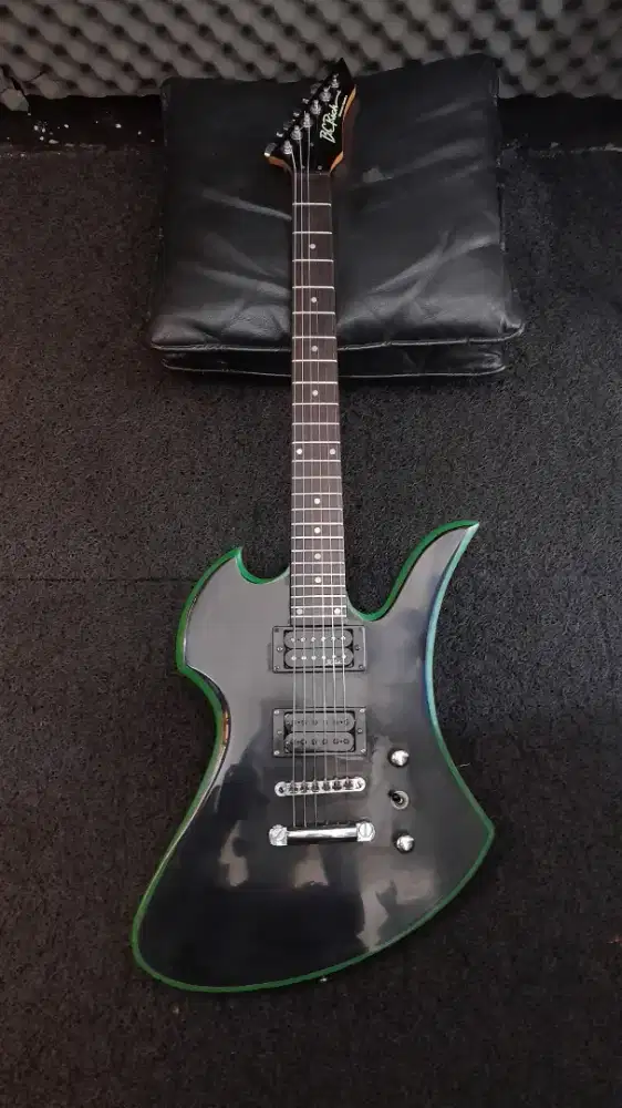Gitar elektrik bc. Rich original second bisa aktif bisa pasif