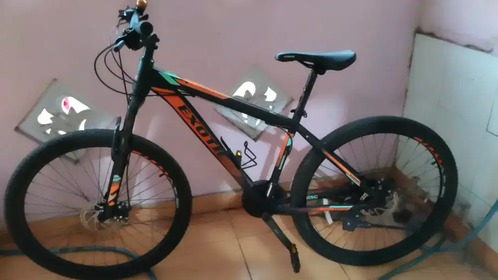 Di jual sepeda merk EXOTIC