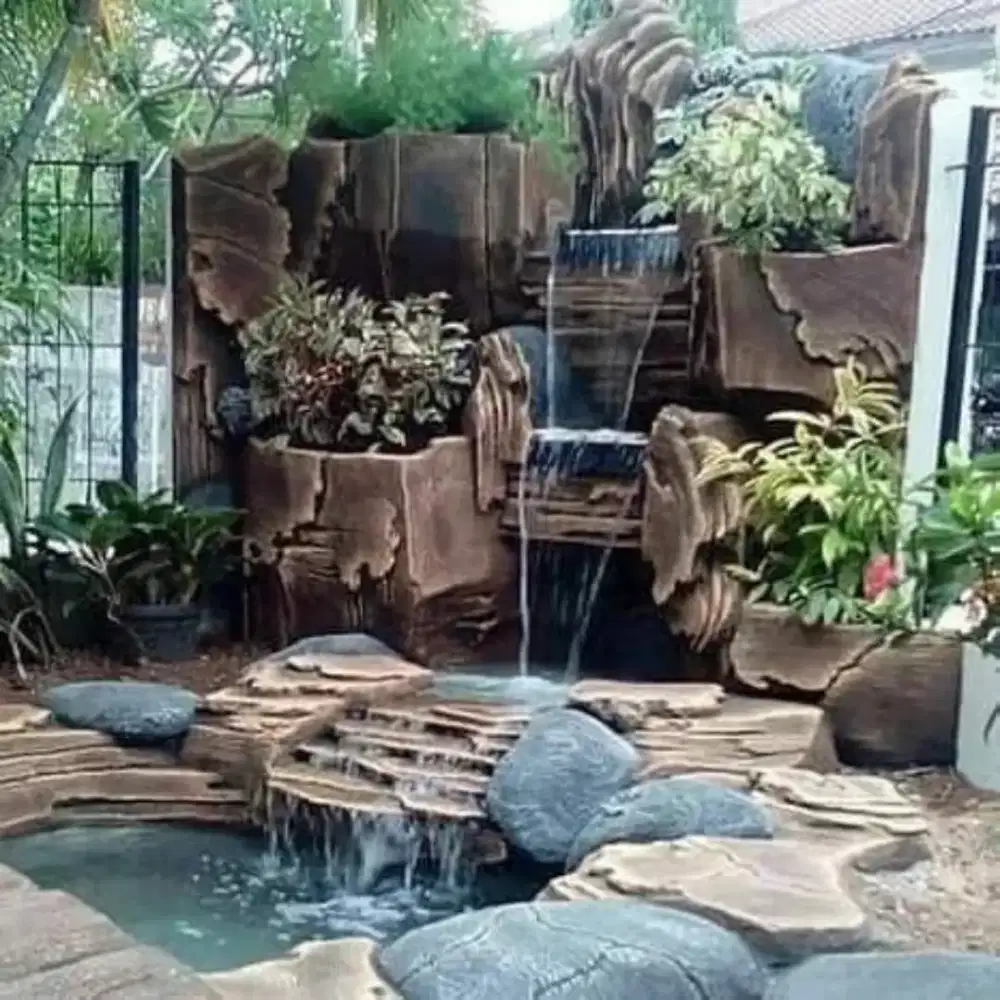 Relief nuansa alam/kolam koi