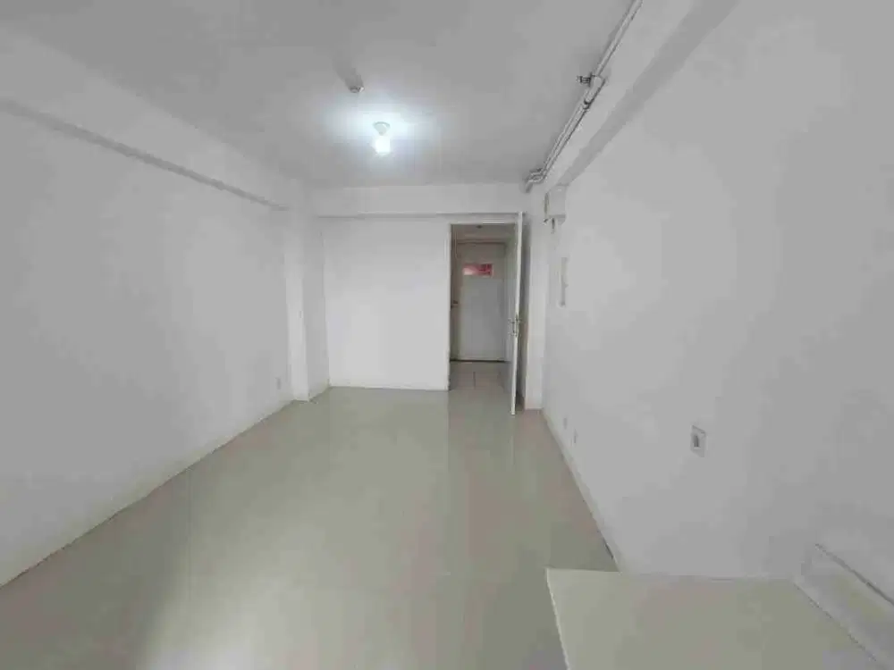 Jual Studio Kosongan 330jt apartemen Bassura City tower Geranium