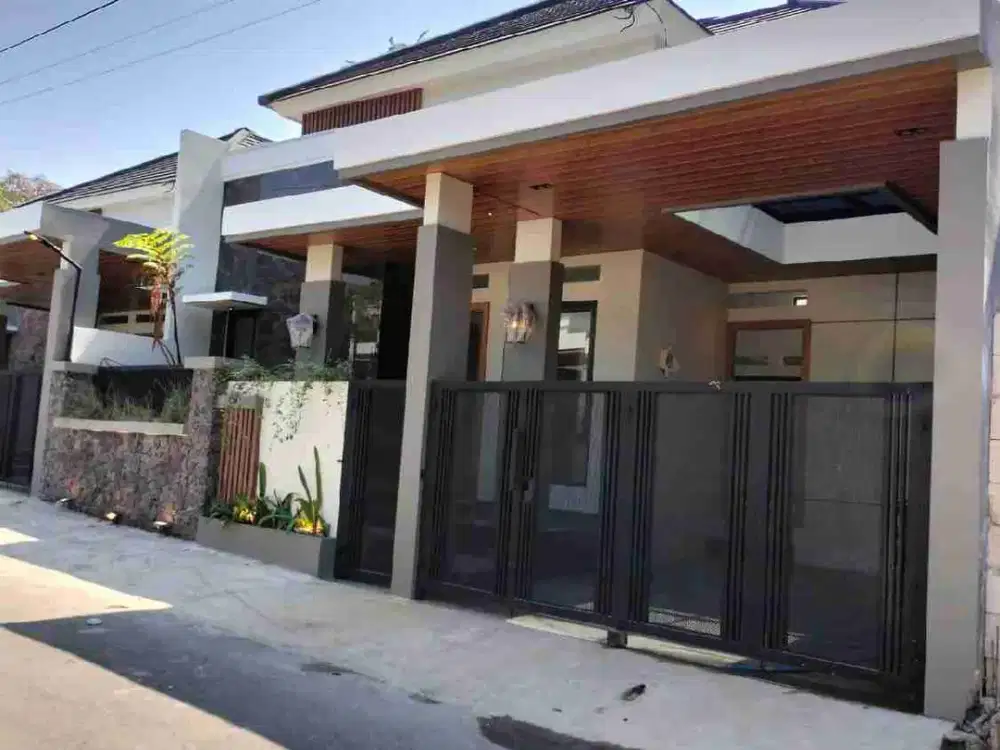 RUMAH BARU SIAP HUNI DI DEKAT KAMPUS UII TERPADU KALIURANG SLEMAN YOGYAKARTA