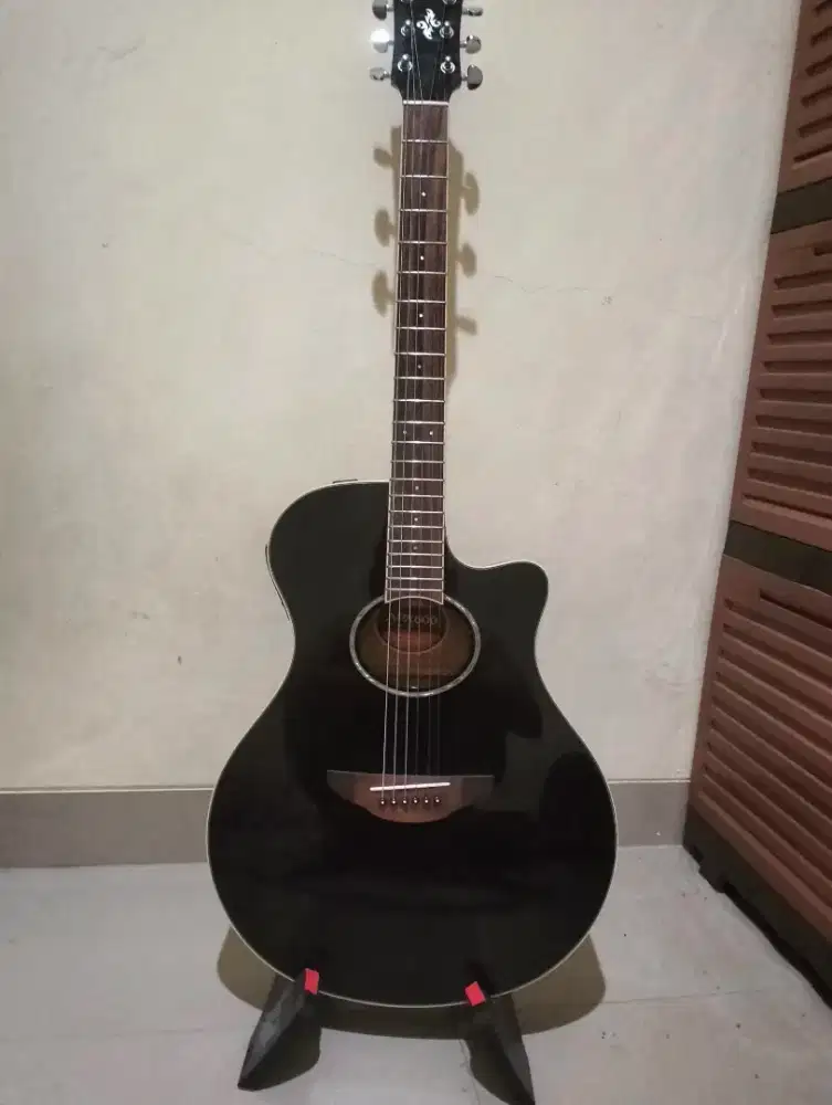 Dijual! Gitar ORI Yamaha APX 600 Black