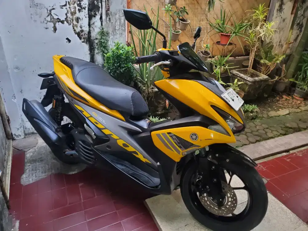 Yamaha Aerox 2018 Kuning full orisinil.