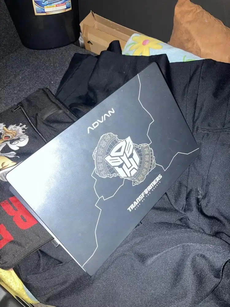 Laptop advan tbook