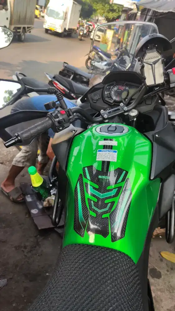 Kawasaki versys 250 tahun 2025