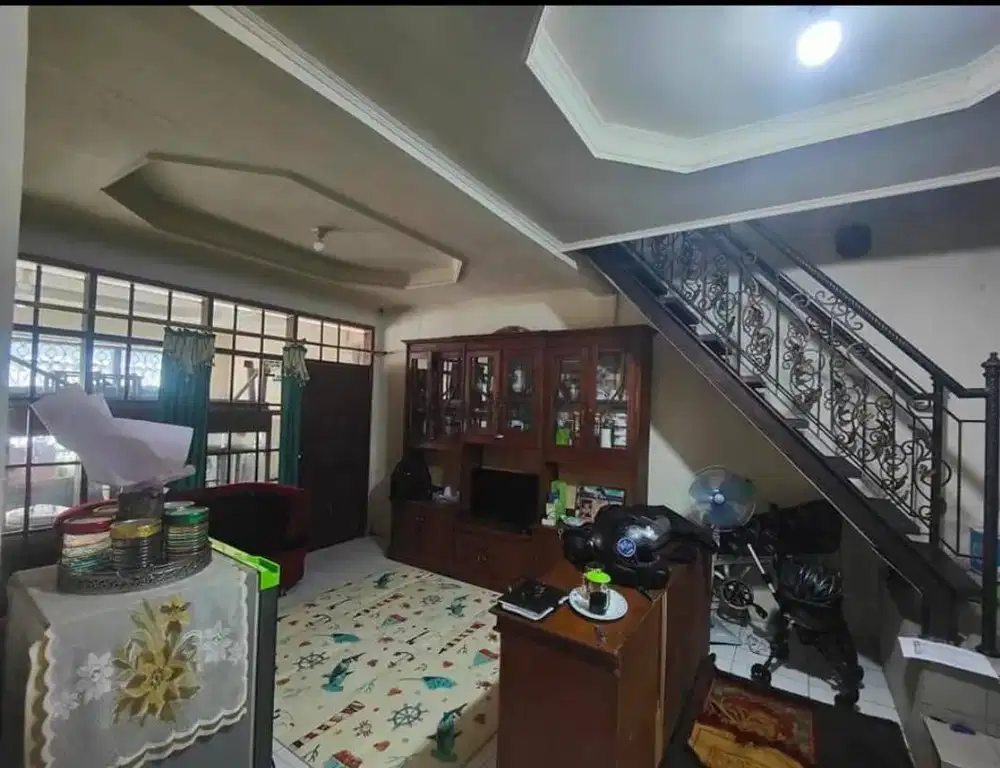 RUMAH 3 LANTAI BANDUNG  SHM  3 KT  Carport 5 Menit Tegallega