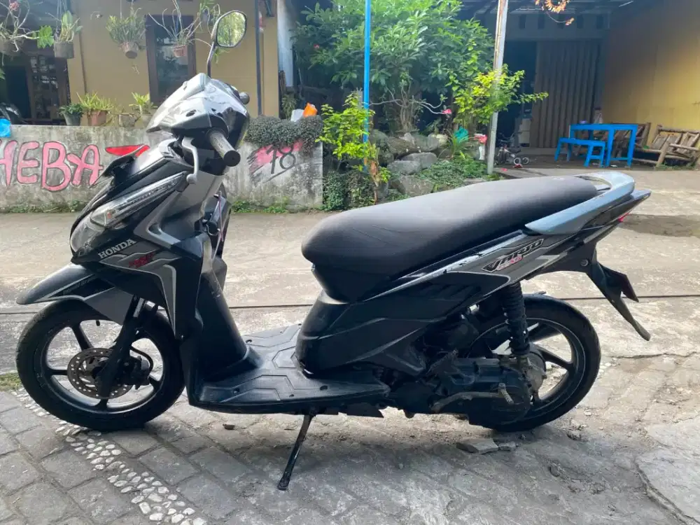 Vario techno tahun 2010 plat KT kaltim