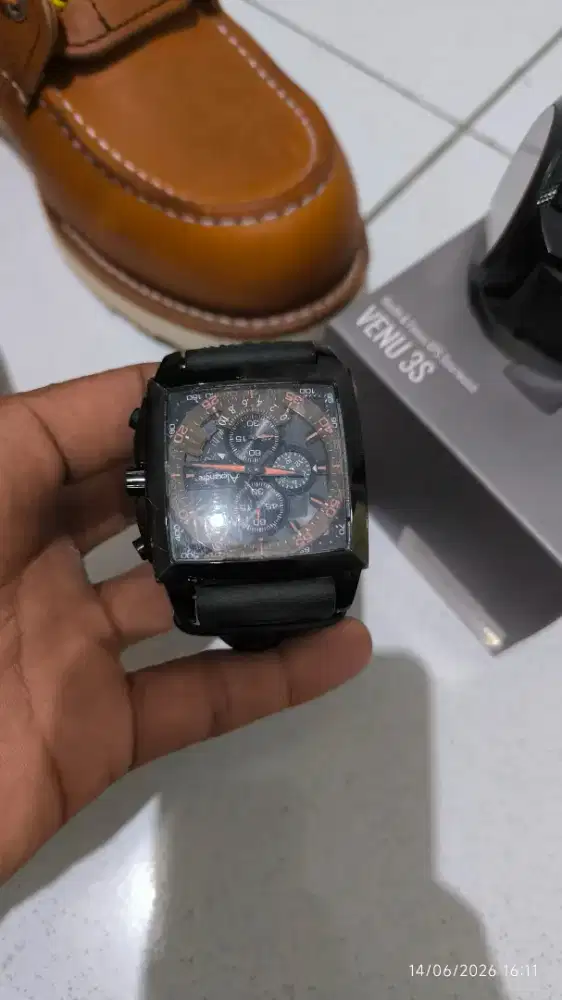 Jam tangan merek alexandre cristie