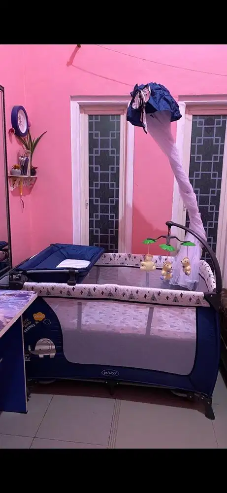 Tempat Tidur Bayi Pliko