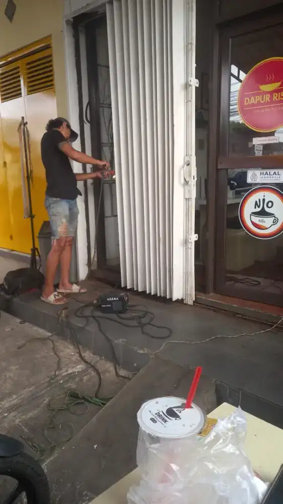 Tukang spesialis rolling door folding gate