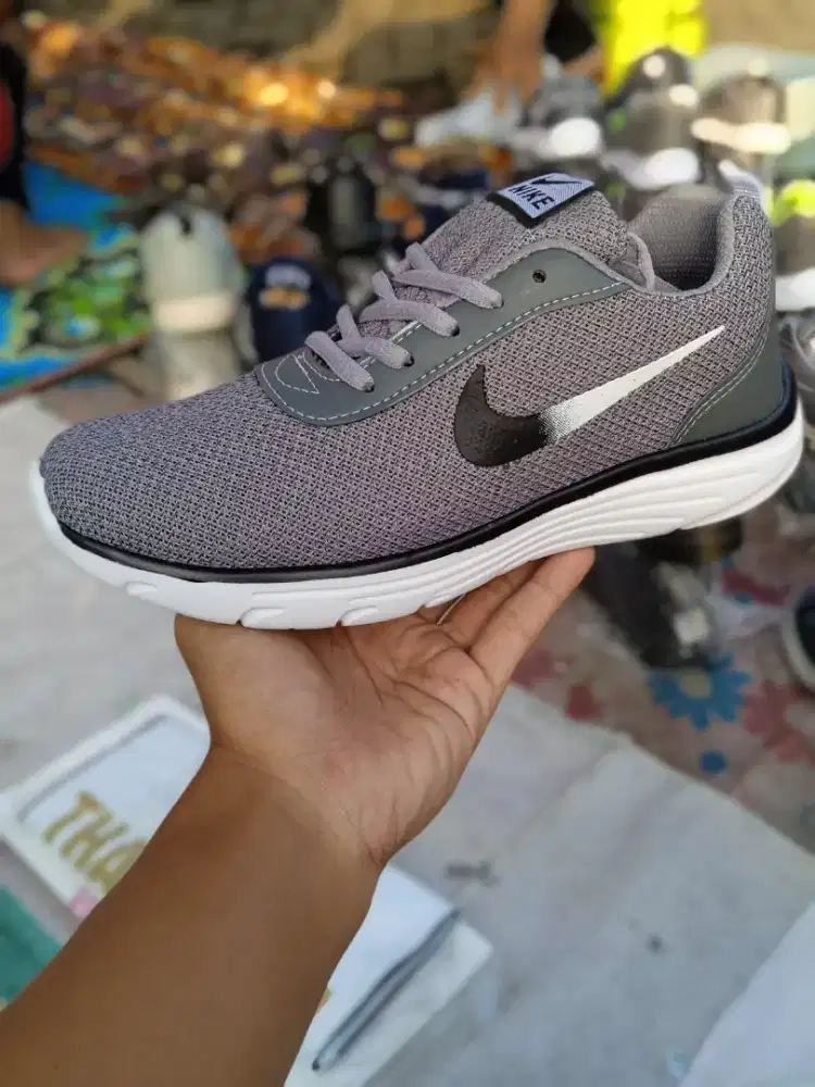 NEW SEPATU NIKE PREMIUM