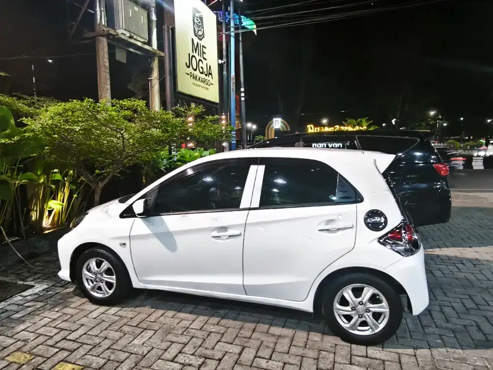 Dijual Honda Brio manual